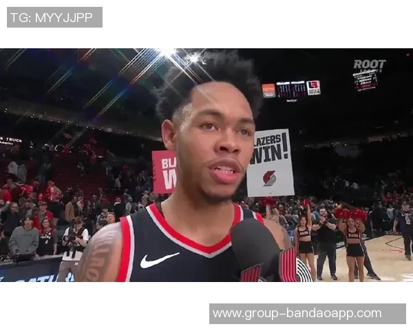 安芬尼西蒙斯表现出色14投8中三分球7中2贡献18分2助攻